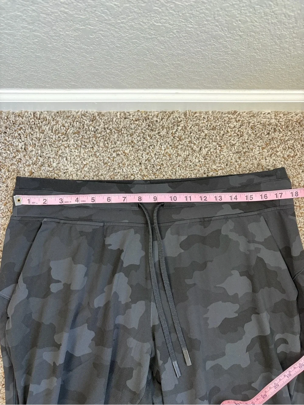lululemon athletica Black Camo Jogger Pants crop